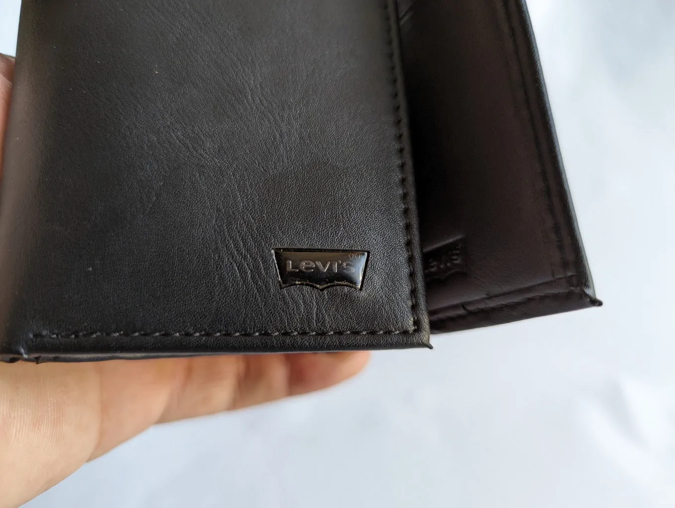 Levi's Wallet RFID Identity theft protection coated leather trifold 31LP110045 - Black