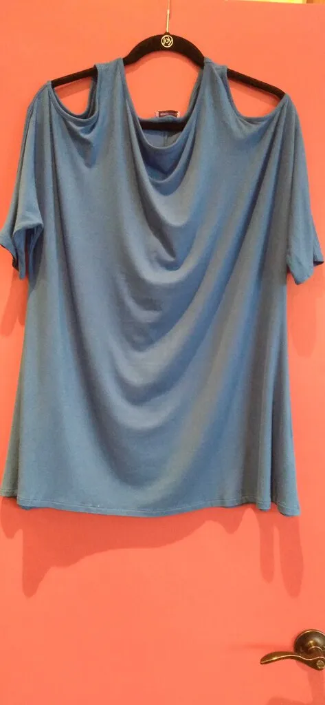 SALE - Breezy Shoulder Tunic